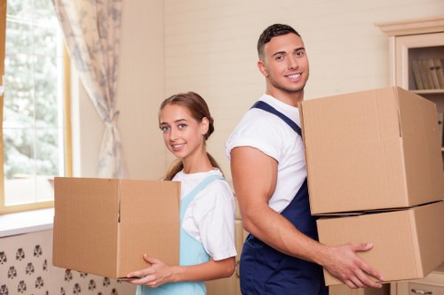 Flexible access to storage units